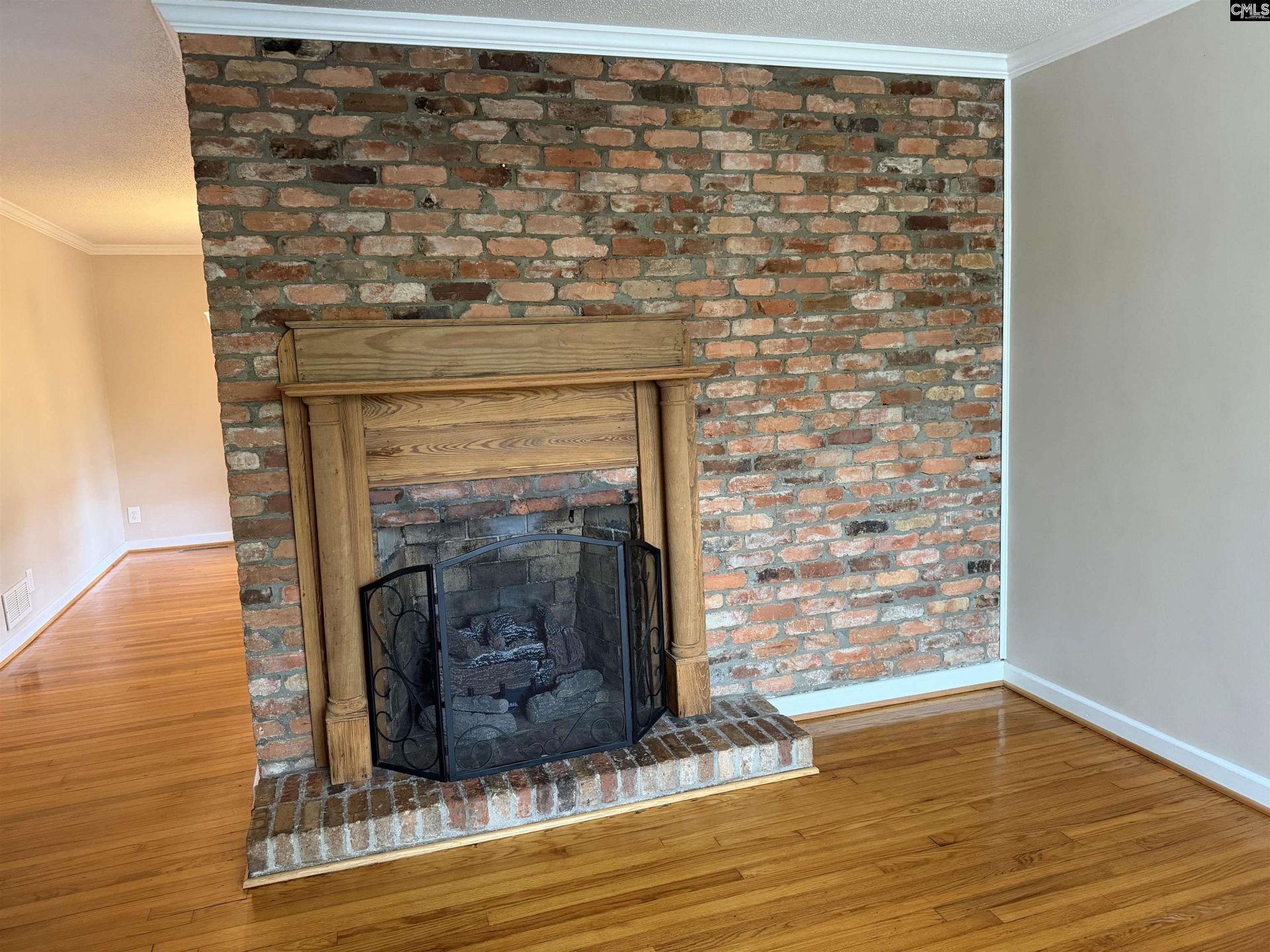 1705 Brook Drive  Photo 8