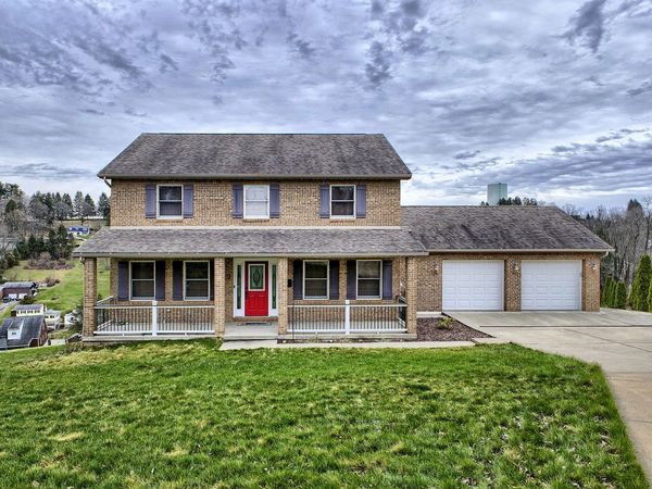 11227 Pershing Drive, North Huntingdon, PA 15642