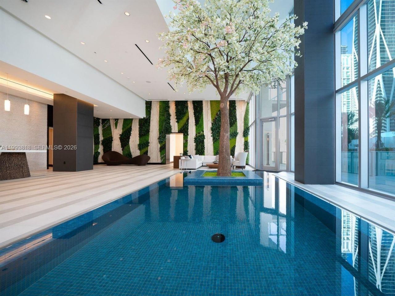 851 NE 1st Ave , Unit 2206, Miami, FL 33132 Photo