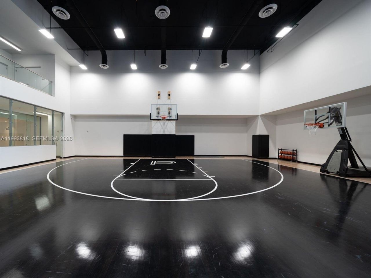 851 NE 1st Ave , Unit 2206, Miami, FL 33132 Photo