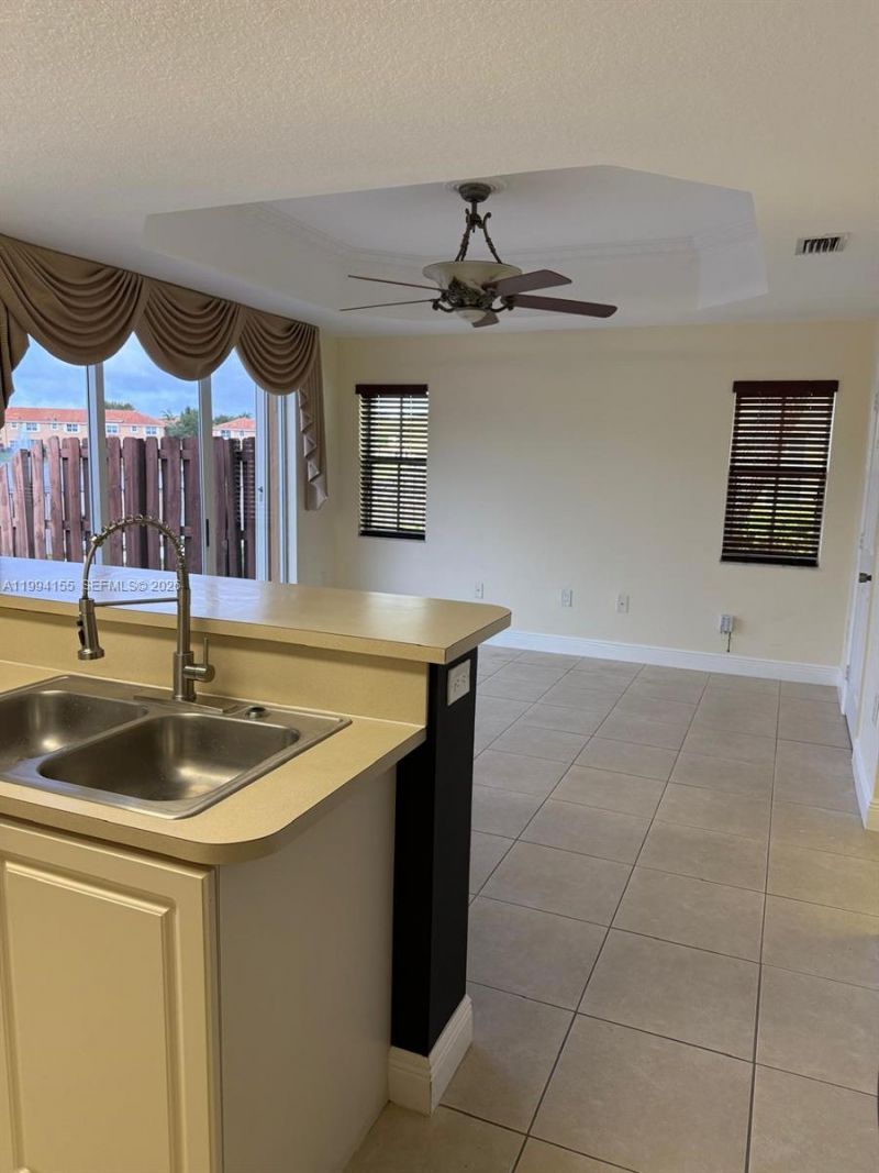 15274 SW 30th Ter, Miami, FL 33185 Photo