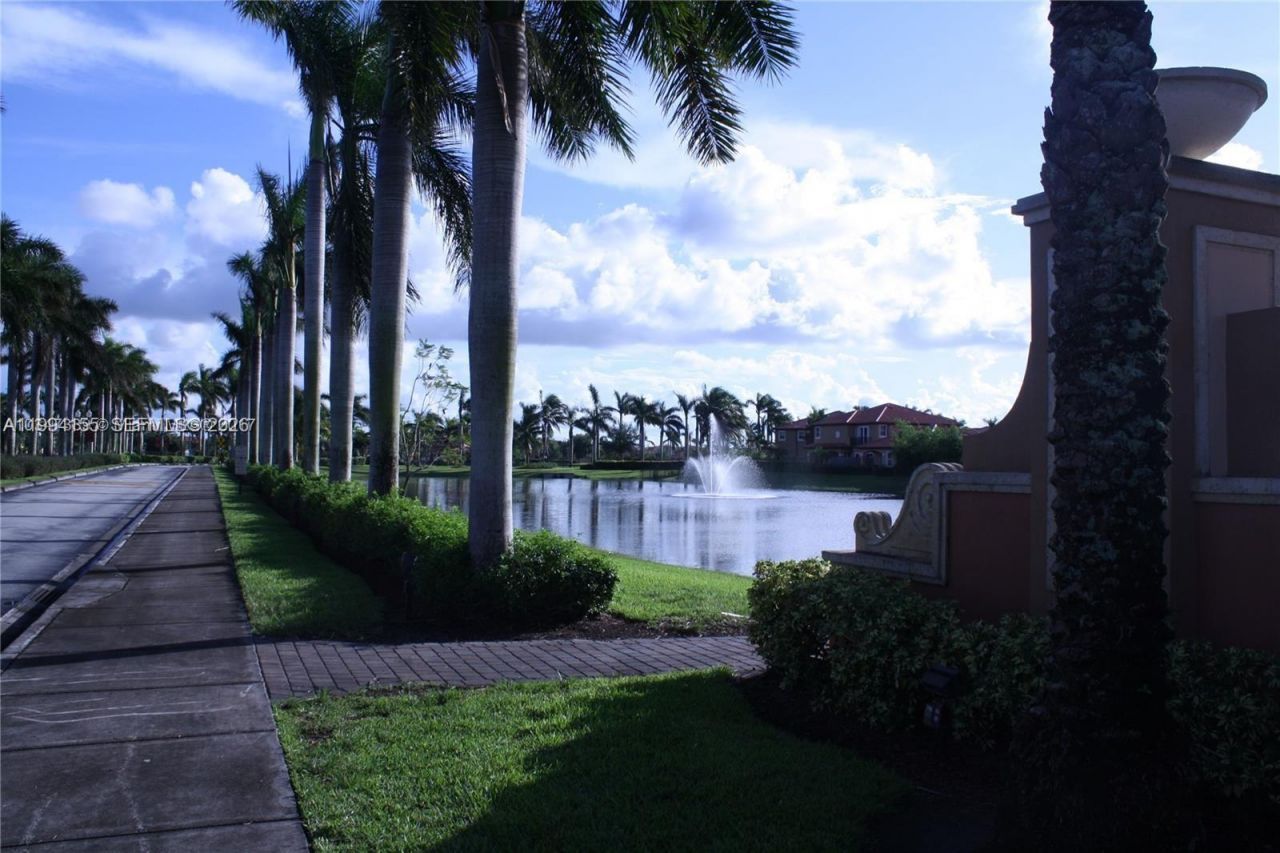 15274 SW 30th Ter, Miami, FL 33185 Photo