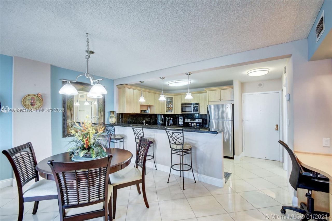 3800 S Ocean Dr , Unit 902, Hollywood, FL 33019 Photo