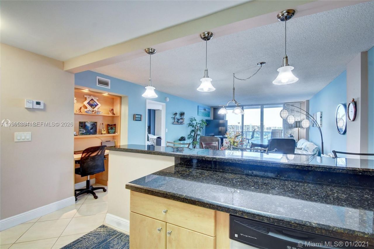 3800 S Ocean Dr , Unit 902, Hollywood, FL 33019 Photo