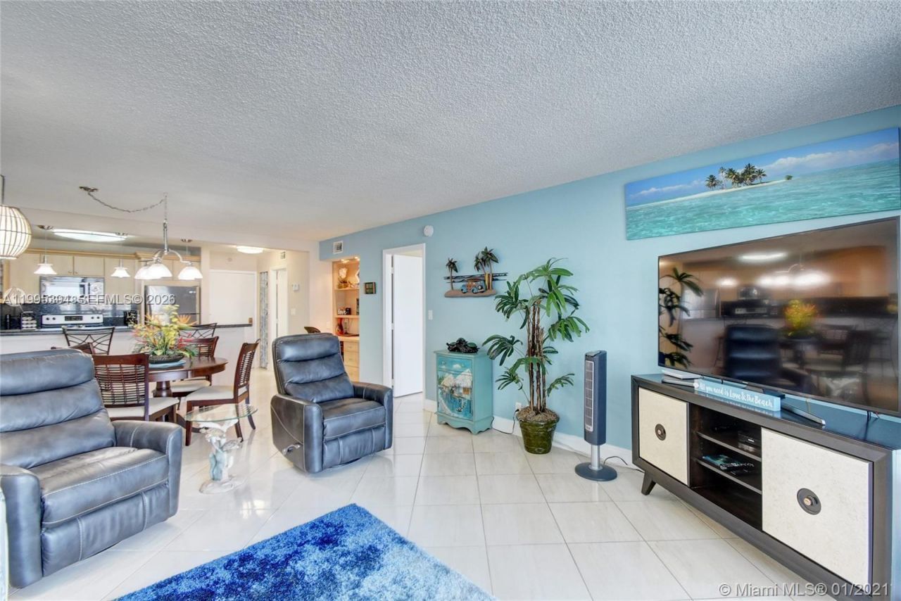 3800 S Ocean Dr , Unit 902, Hollywood, FL 33019 Photo