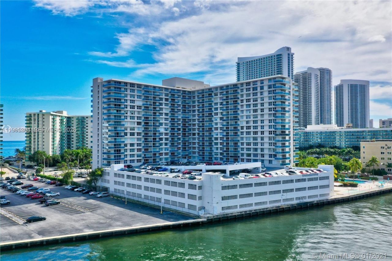 3800 S Ocean Dr , Unit 902, Hollywood, FL 33019 Photo