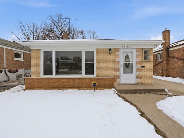 14223 University Avenue , Dolton, IL 60419