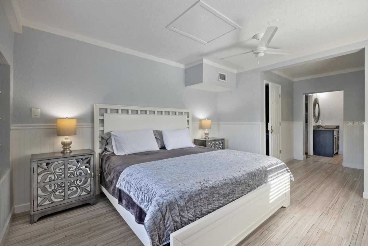 117 Aurora Street E, Venice, FL 34285 Photo