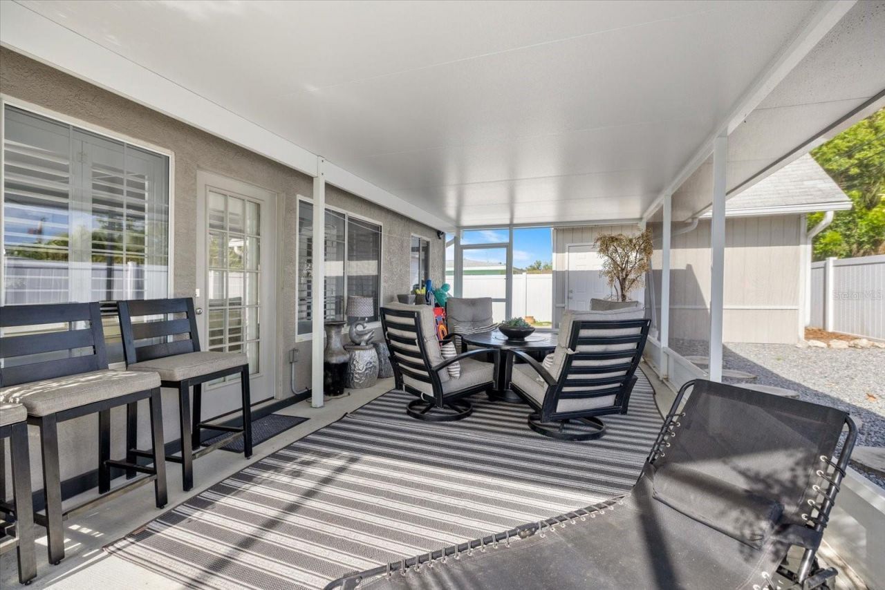 117 Aurora Street E, Venice, FL 34285 Photo