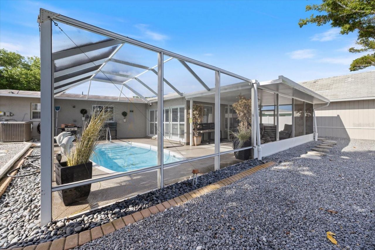 117 Aurora Street E, Venice, FL 34285 Photo