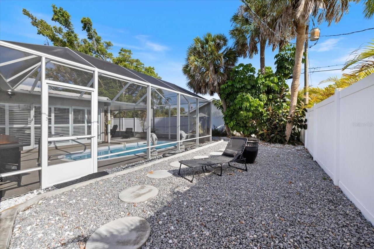 117 Aurora Street E, Venice, FL 34285 Photo