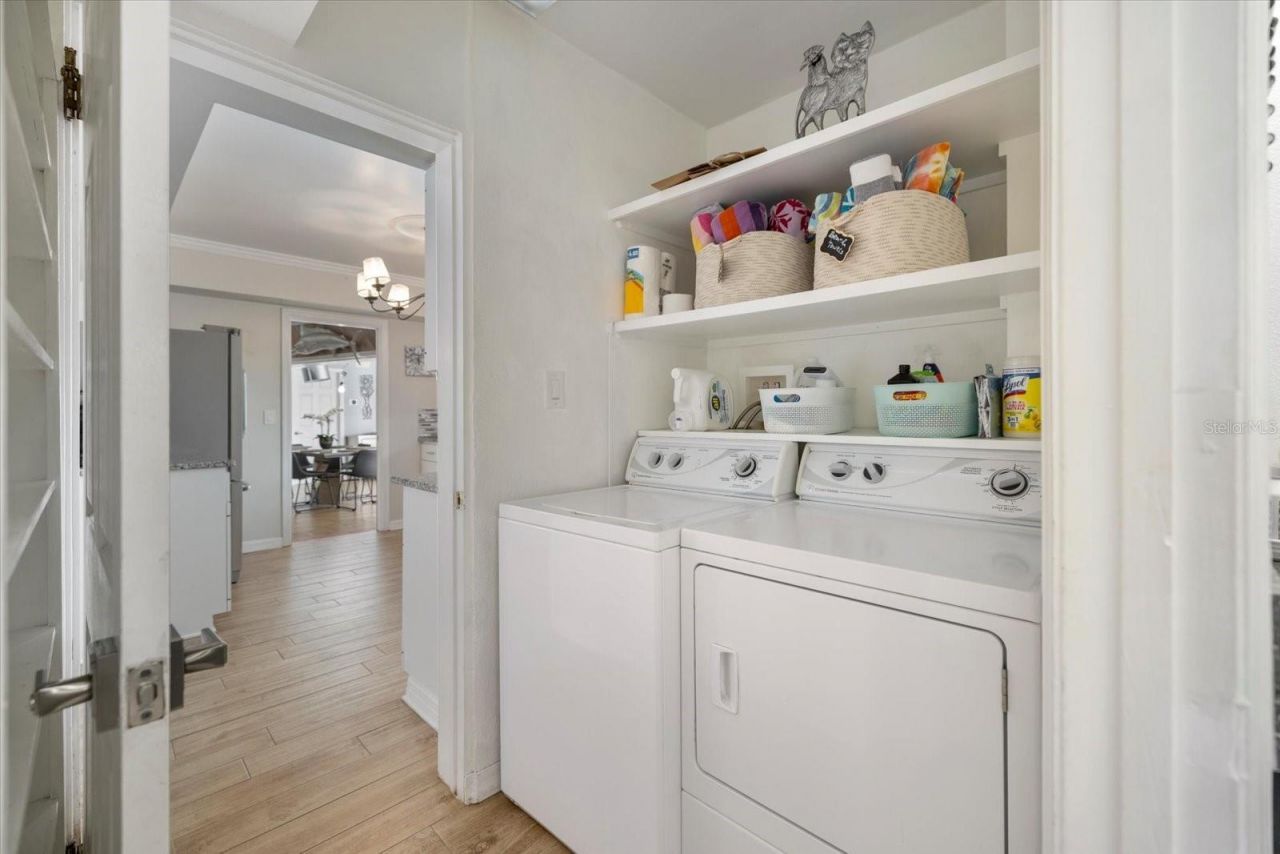 117 Aurora Street E, Venice, FL 34285 Photo