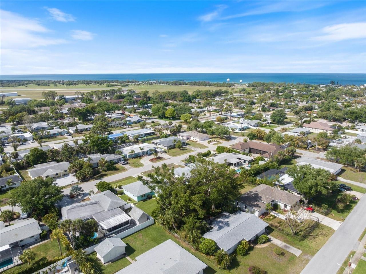 117 Aurora Street E, Venice, FL 34285 Photo