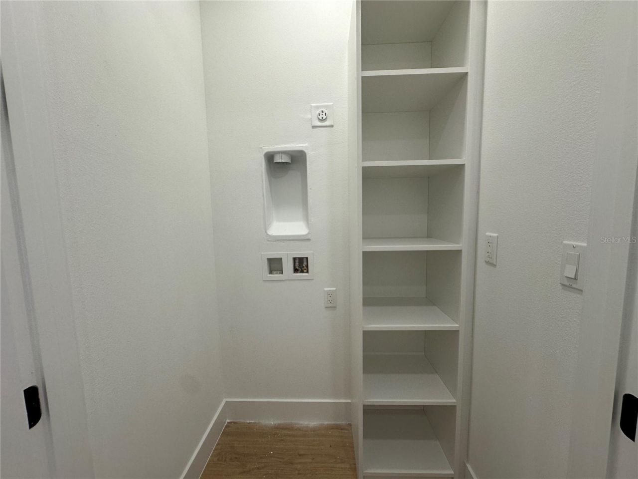 1317 E Harding Street , Orlando, FL 32806 Photo