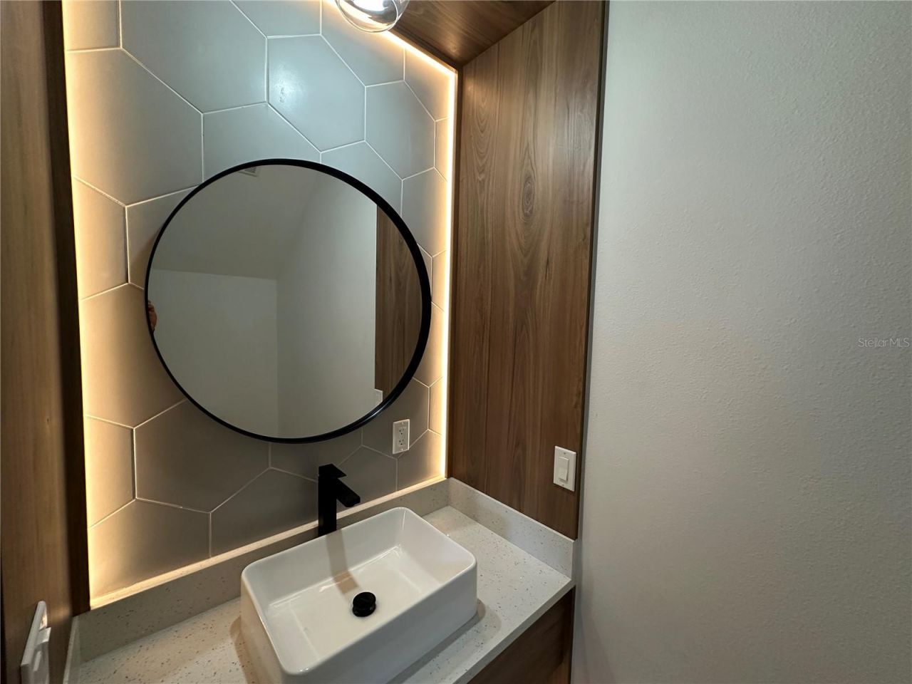 1317 E Harding Street , Orlando, FL 32806 Photo