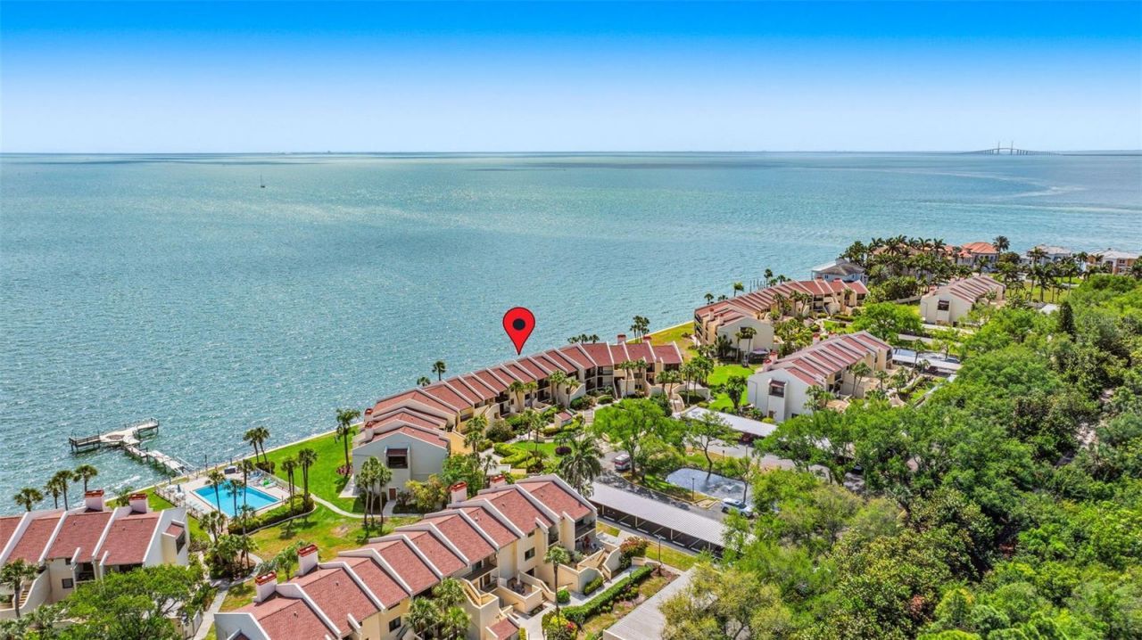 7520 Sunshine Skyway Lane S, Unit T22, Saint Petersburg, FL 33711 Photo