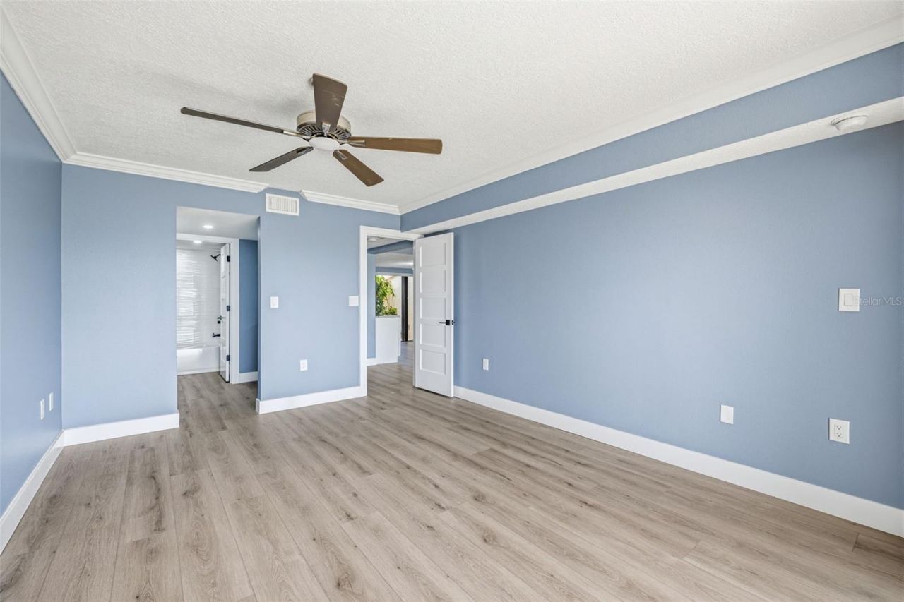 7520 Sunshine Skyway Lane S, Unit T22, Saint Petersburg, FL 33711 Photo