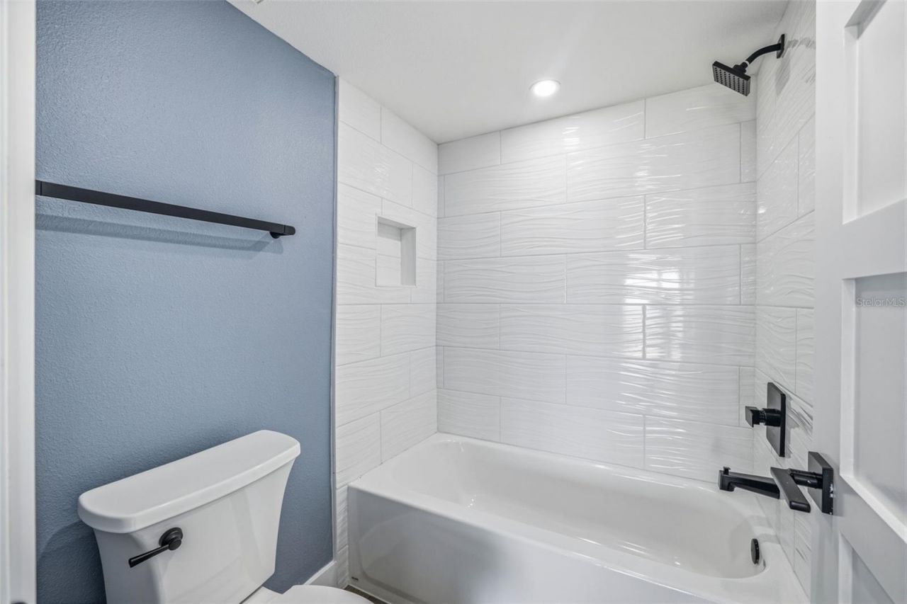 7520 Sunshine Skyway Lane S, Unit T22, Saint Petersburg, FL 33711 Photo