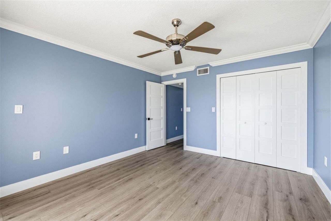 7520 Sunshine Skyway Lane S, Unit T22, Saint Petersburg, FL 33711 Photo