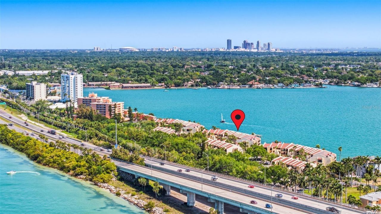 7520 Sunshine Skyway Lane S, Unit T22, Saint Petersburg, FL 33711 Photo