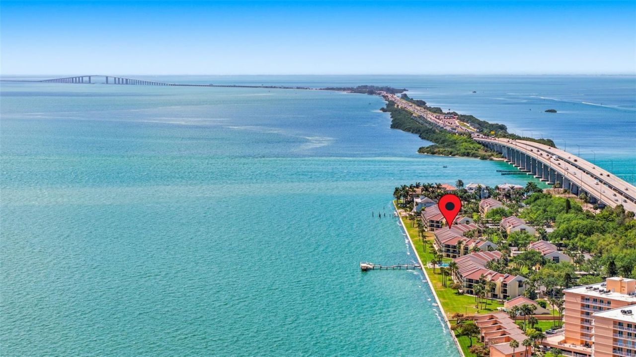 7520 Sunshine Skyway Lane S, Unit T22, Saint Petersburg, FL 33711 Photo