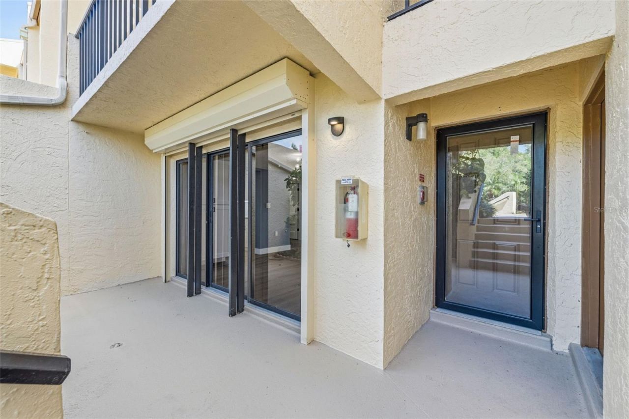 7520 Sunshine Skyway Lane S, Unit T22, Saint Petersburg, FL 33711 Photo