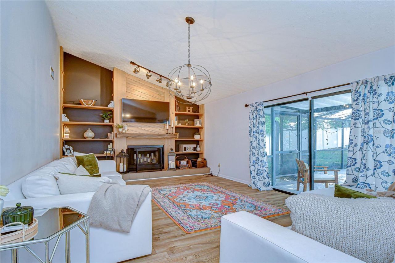 819 Bluegrass Lane , Brandon, FL 33510 Photo