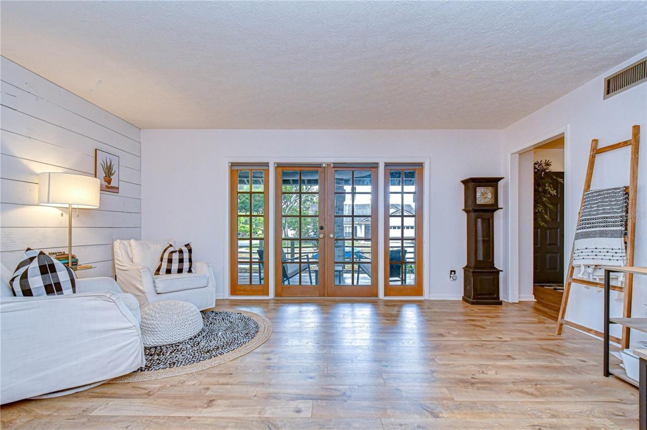 819 Bluegrass Lane , Brandon, FL 33510 Photo