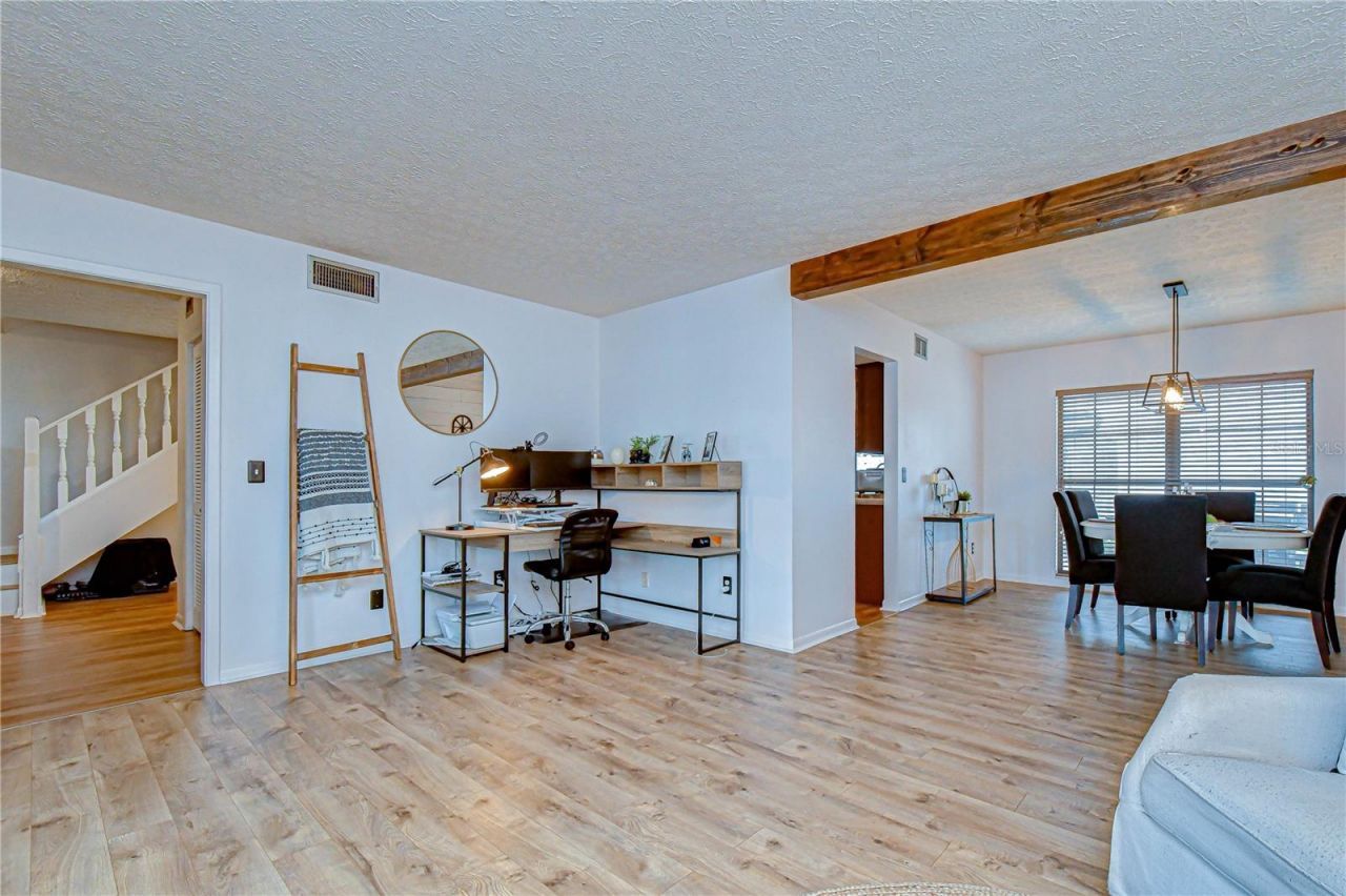 819 Bluegrass Lane , Brandon, FL 33510 Photo