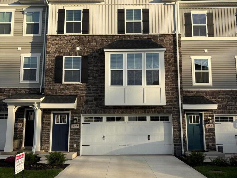 252 Via Corso, Delaware, OH 43015 Photo 1