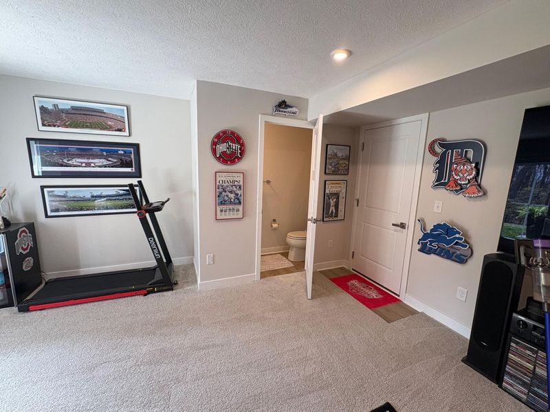 252 Via Corso, Delaware, OH 43015 Photo 12