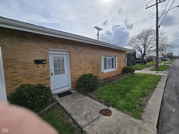 1403 Madison Road , Elwood, IN 46036