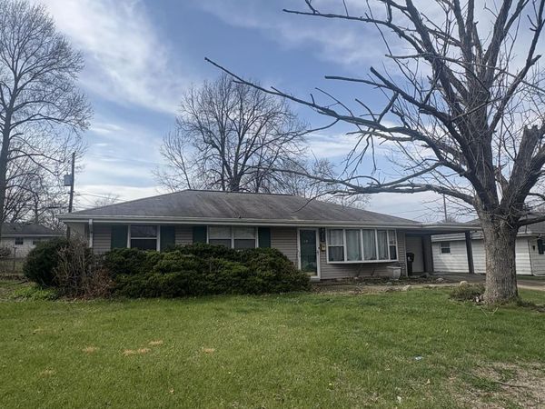 2119 N WELLINGTON Drive, Peoria, IL 61604