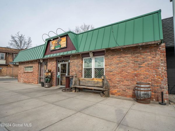 261 New Scotland Avenue, Albany, NY 12208