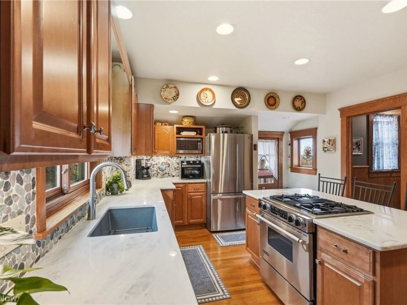 151 E Highland Avenue , Ravenna, OH 44266 Photo 16