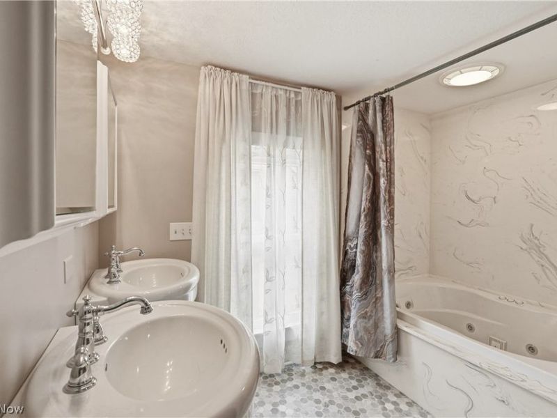 151 E Highland Avenue , Ravenna, OH 44266 Photo 27