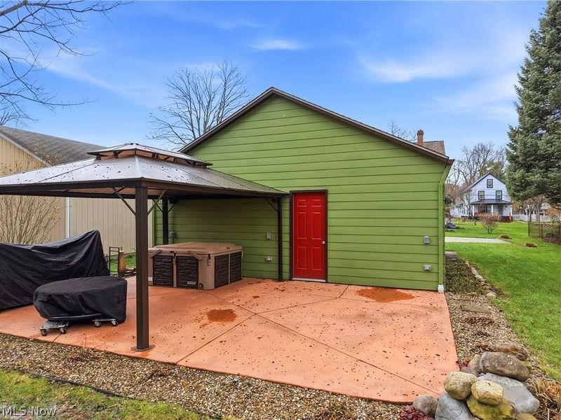 151 E Highland Avenue , Ravenna, OH 44266 Photo 8