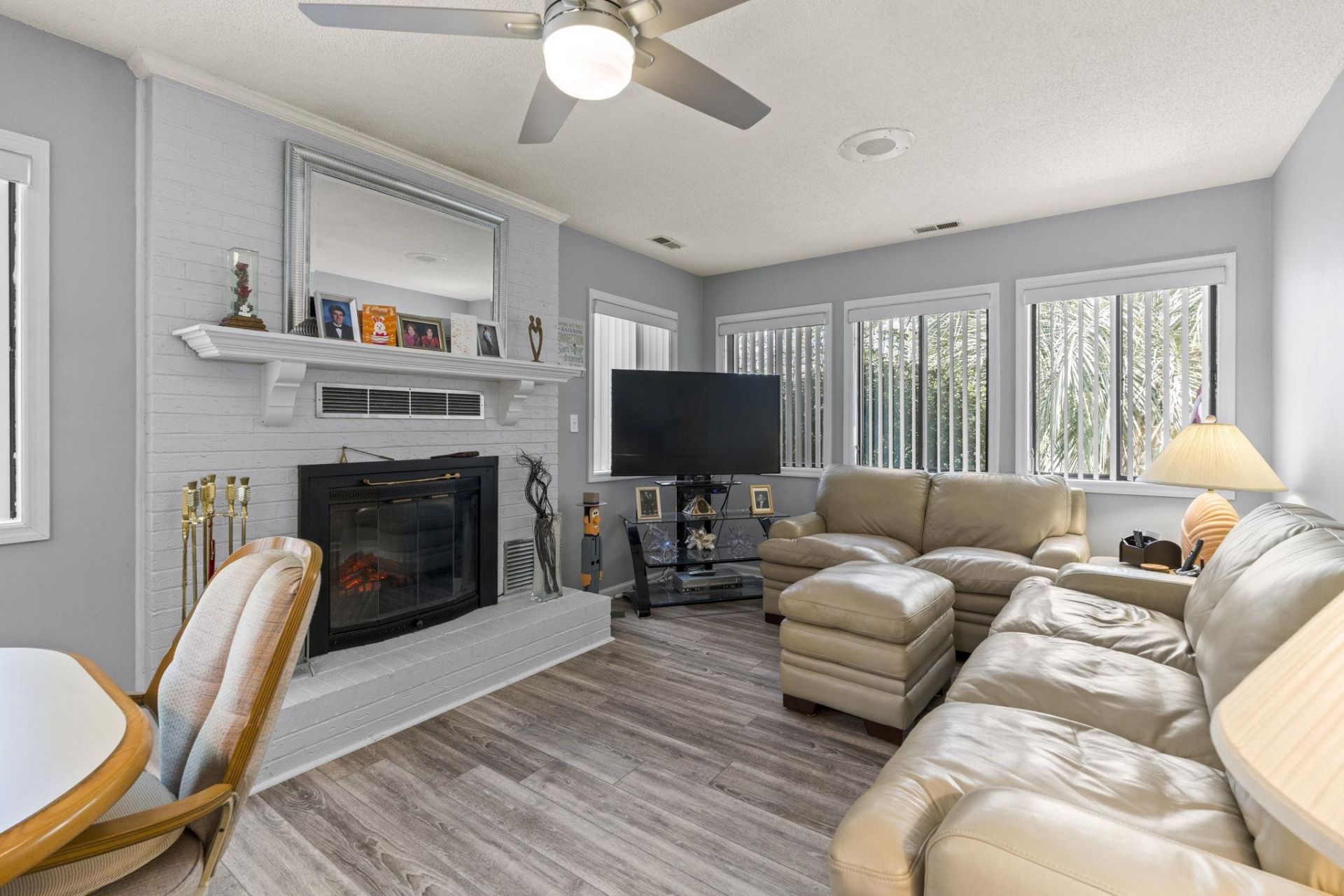 2239 Jackson Circle Photo 10