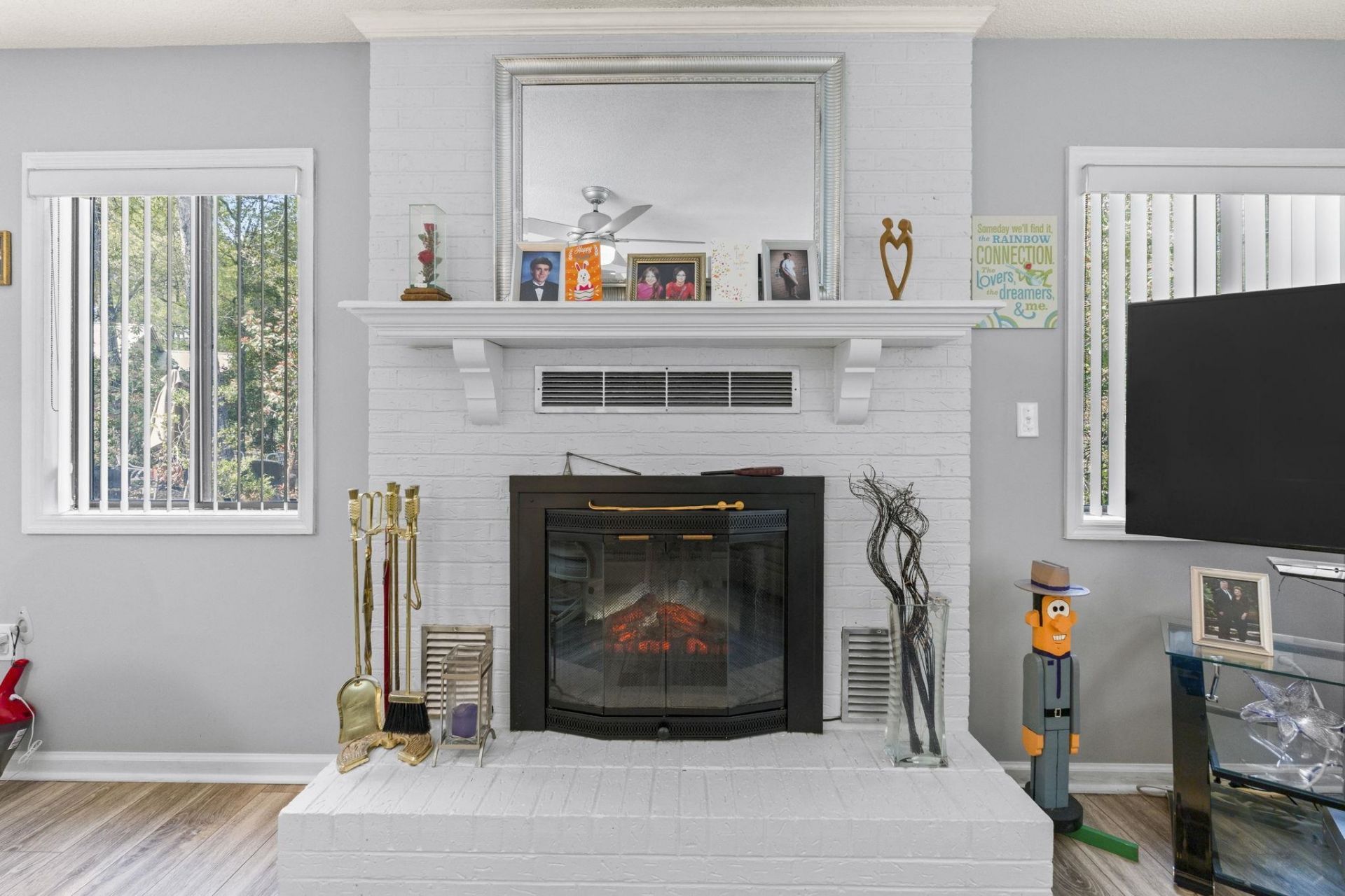 2239 Jackson Circle Photo 11