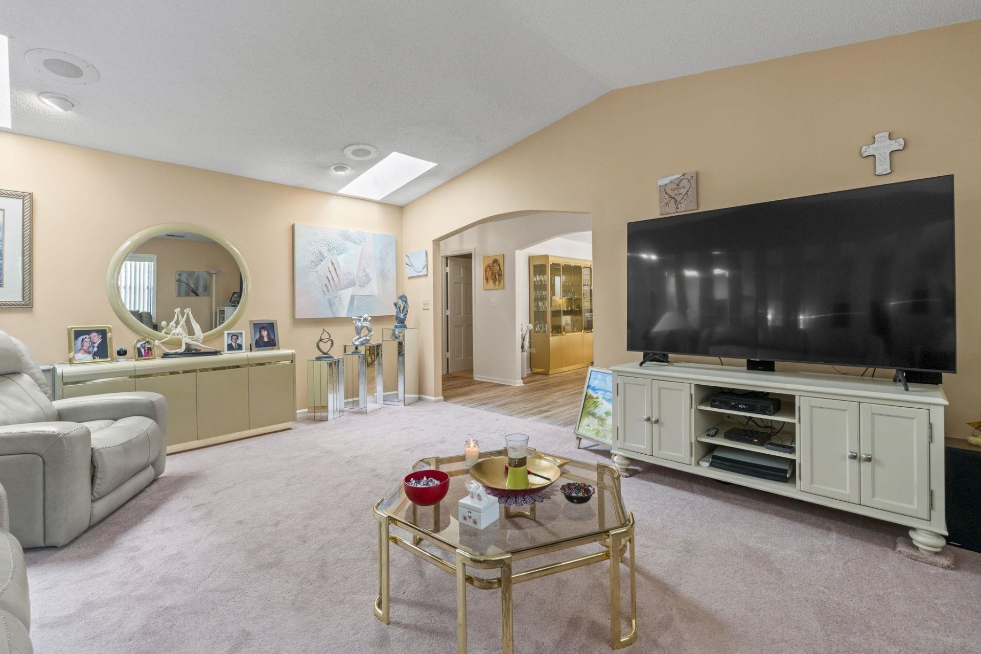 2239 Jackson Circle Photo 4