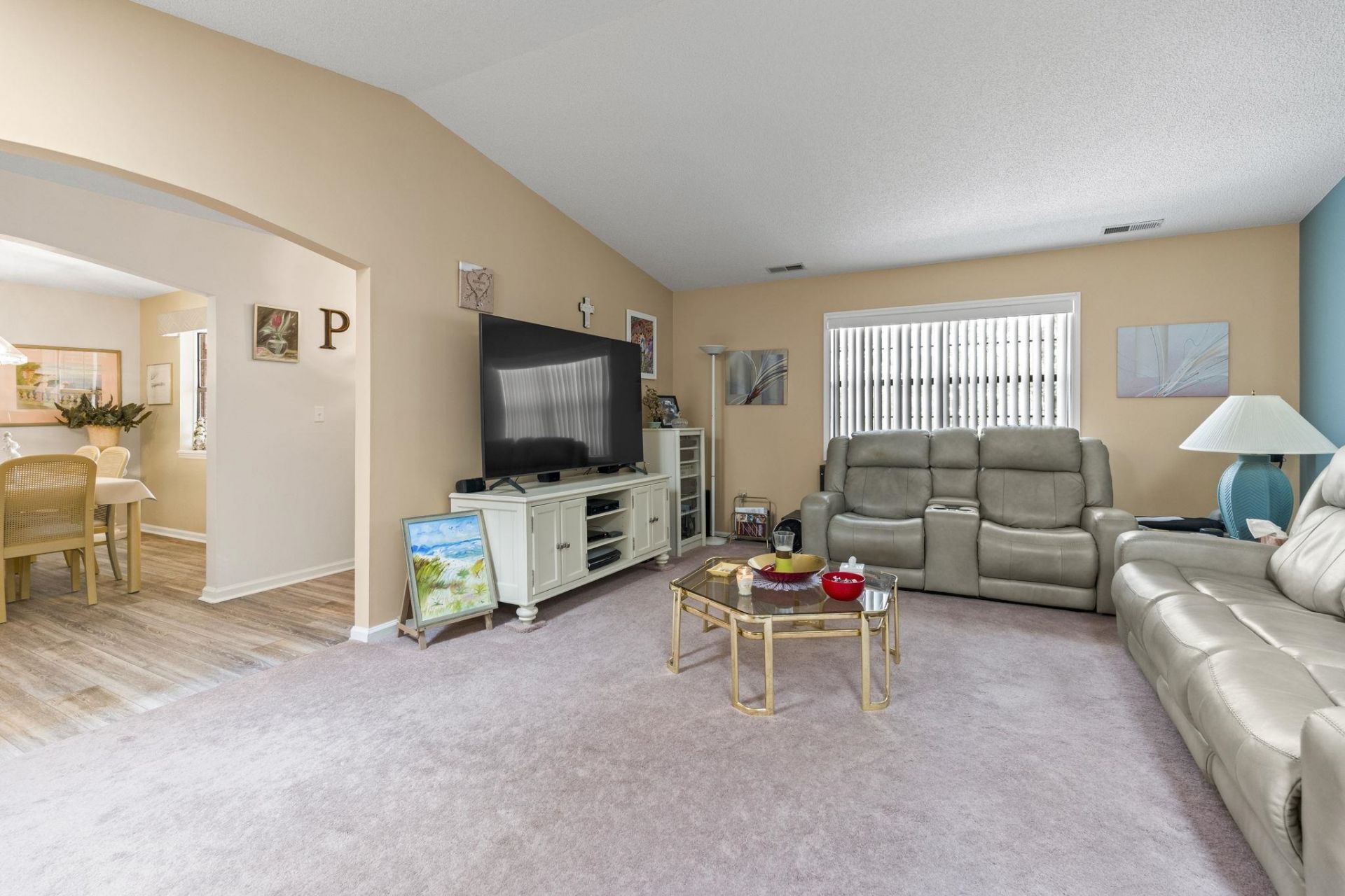 2239 Jackson Circle Photo 5