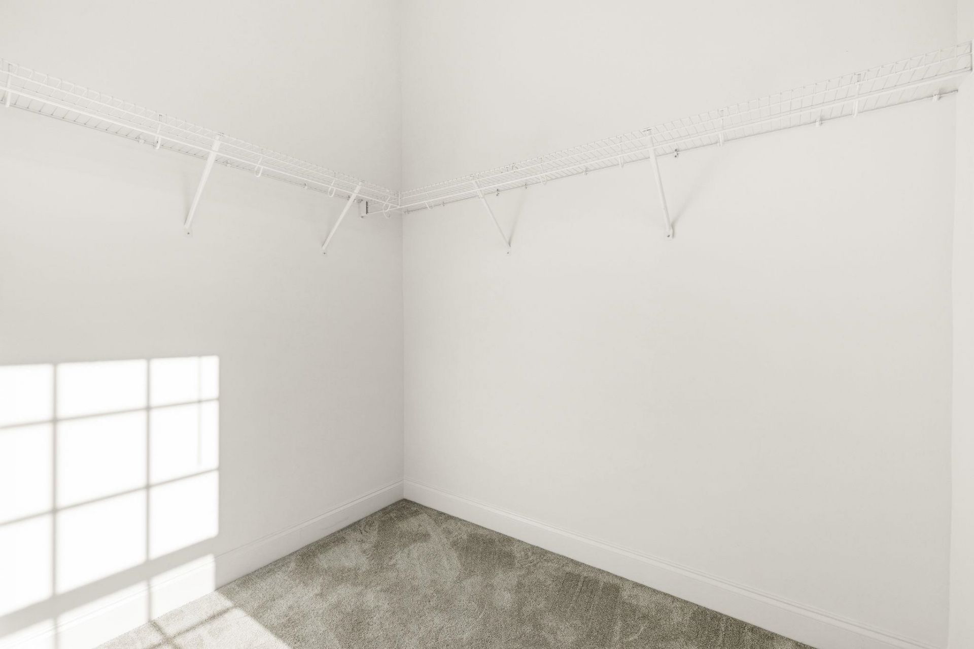 856 Shine Ave.  Photo 17