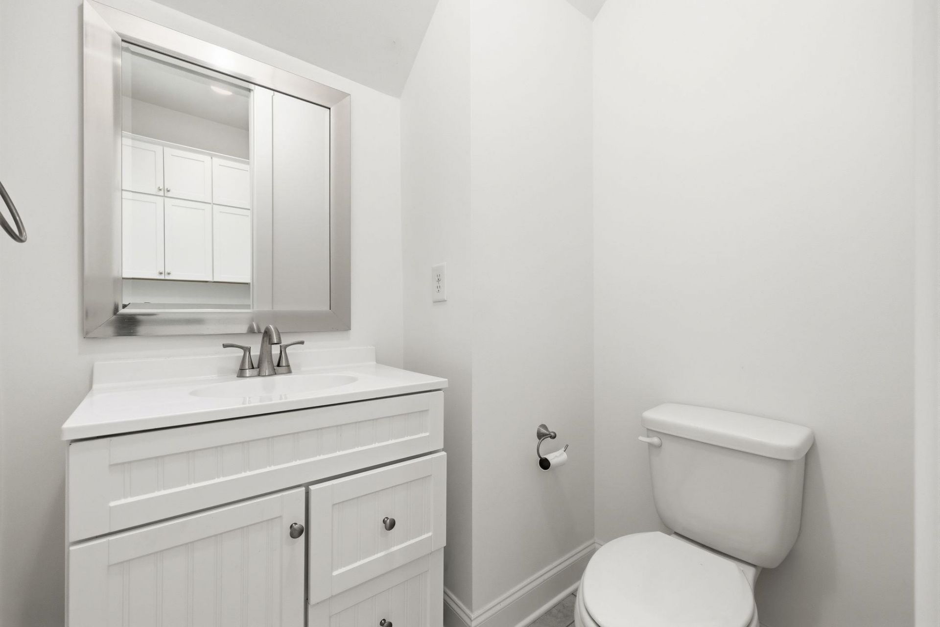 856 Shine Ave.  Photo 31