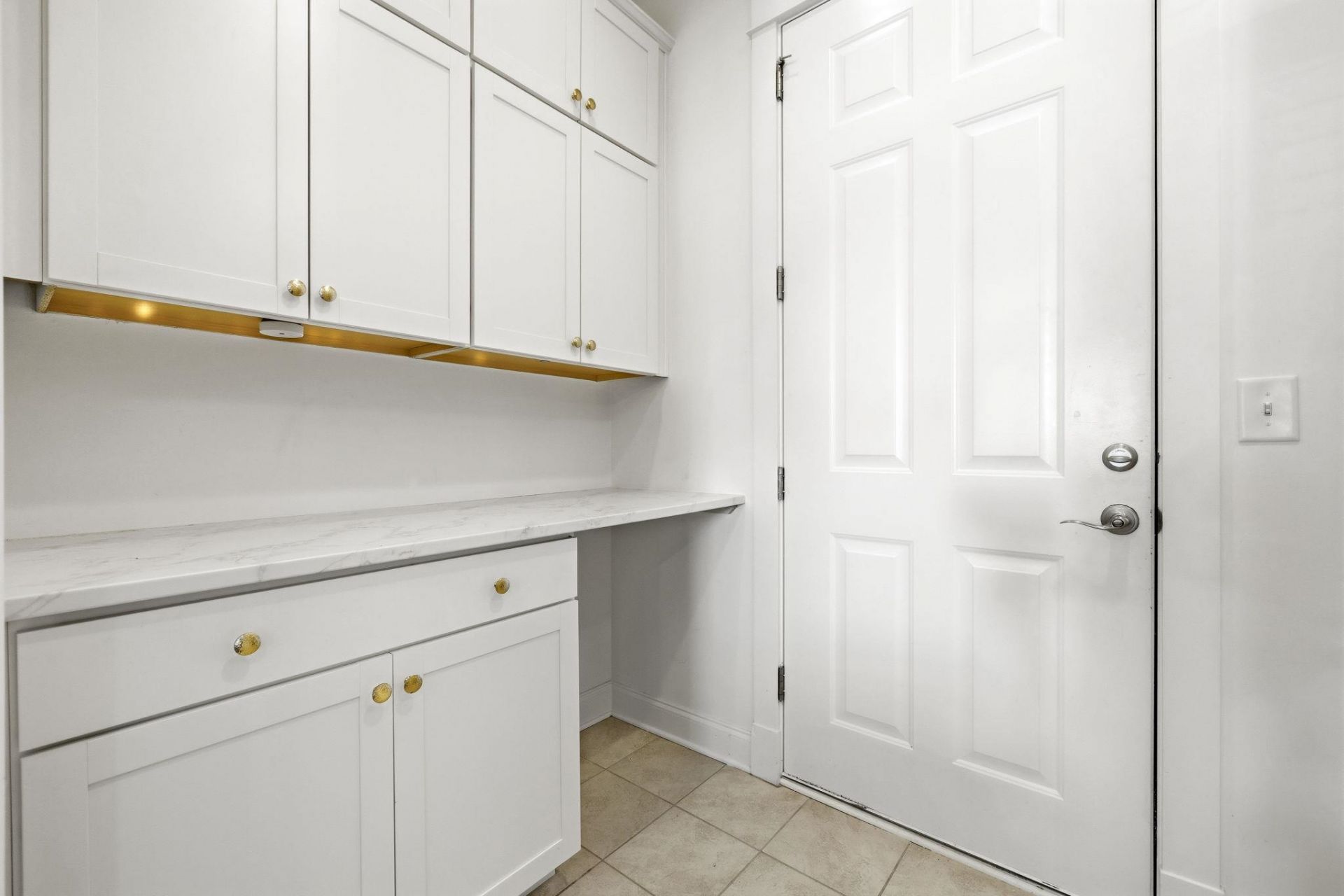 856 Shine Ave.  Photo 32