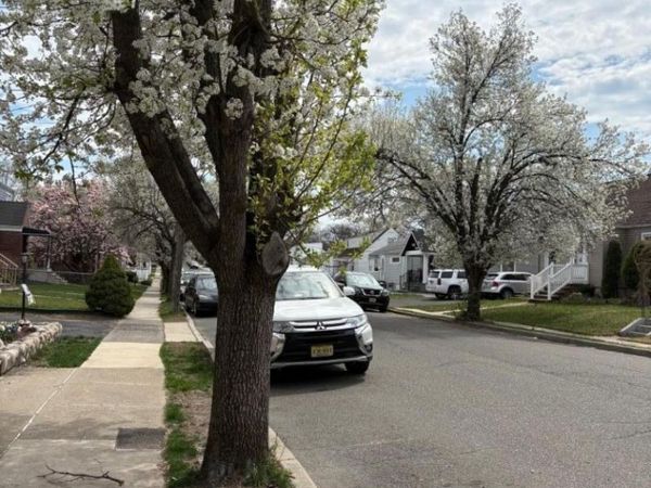 57 Richmond St, Lodi, NJ 07644