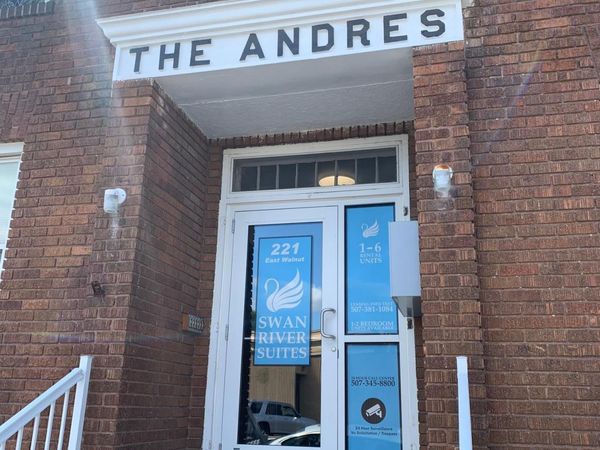 221 E Walnut Street, Mankato, MN 56001