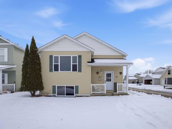 414 18th Street N, Moorhead, MN 56560