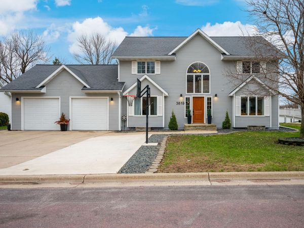 3819 Cedar Creek Court, Fairmont, MN 56031