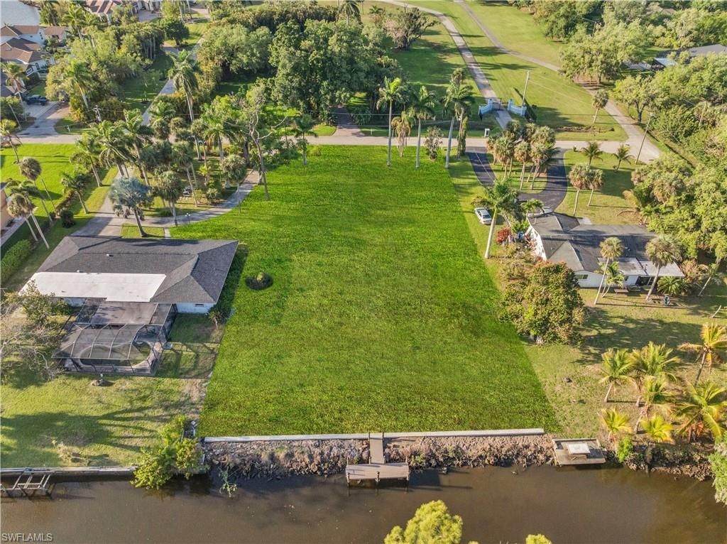 62 Wolcott Dr , North Fort Myers, FL 33903 Photo