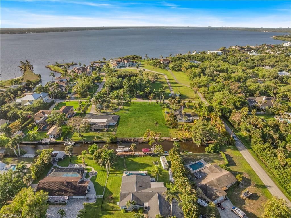 62 Wolcott Dr , North Fort Myers, FL 33903 Photo